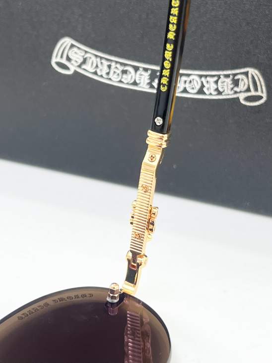 Picture of Chrome Hearts Sunglasses _SKUfw80915453fw